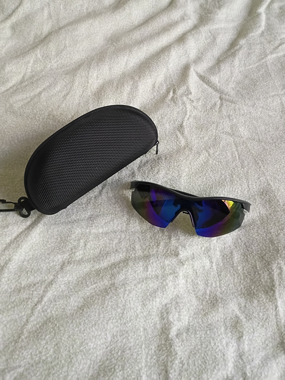 Polarized Sports Sunglasses - Blue Mirror Lens